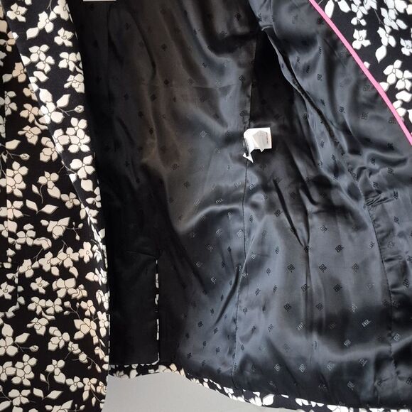 Banana Republic Floral black and white blazer Size 8 NWT - Picture 8 of 11